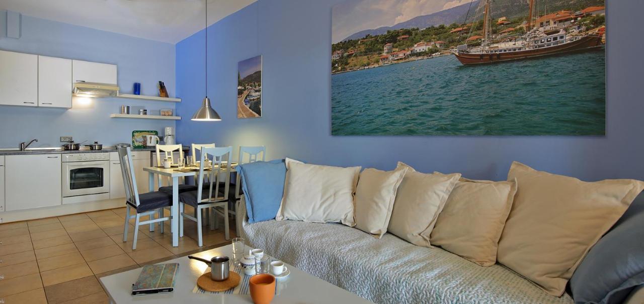Oasis By The Sea Aparthotel คิเลียดู ภายนอก รูปภาพ