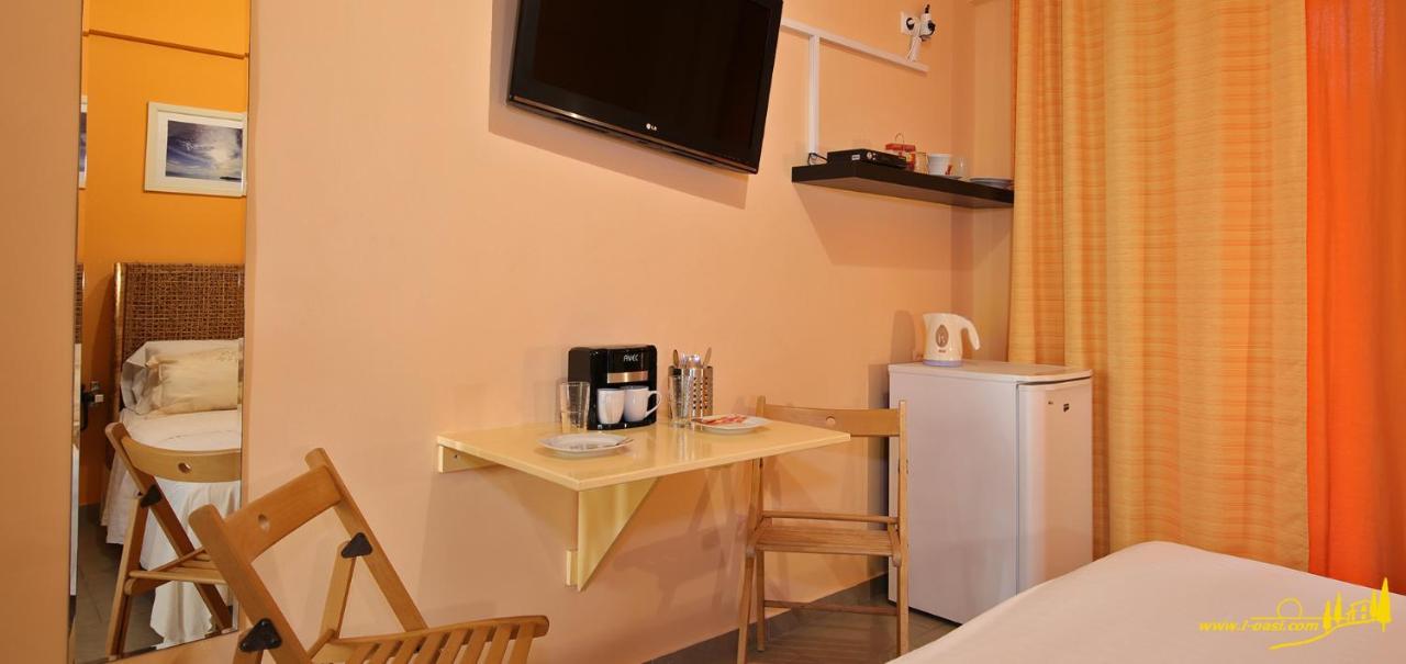 Oasis By The Sea Aparthotel คิเลียดู ภายนอก รูปภาพ
