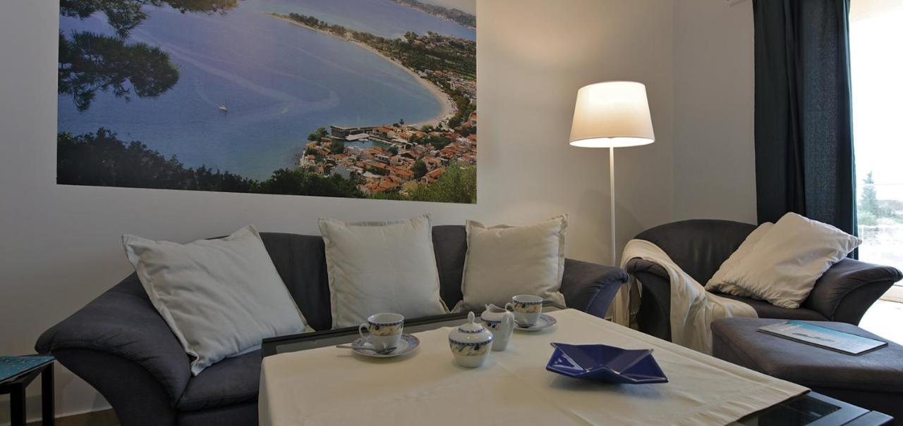 Oasis By The Sea Aparthotel คิเลียดู ภายนอก รูปภาพ