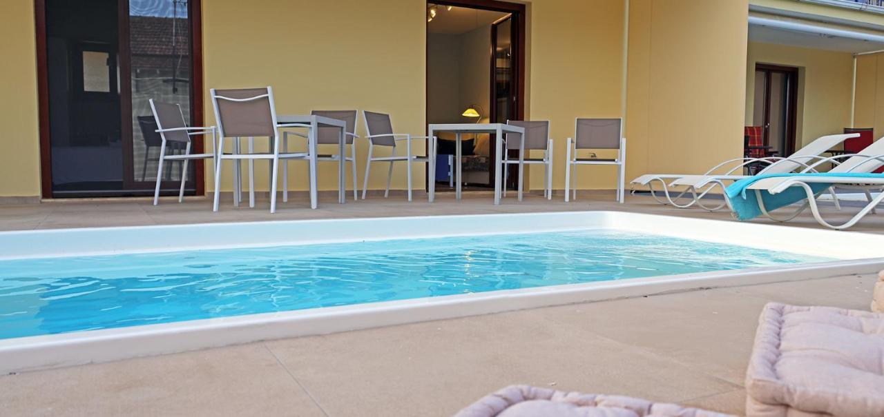 Oasis By The Sea Aparthotel คิเลียดู ภายนอก รูปภาพ